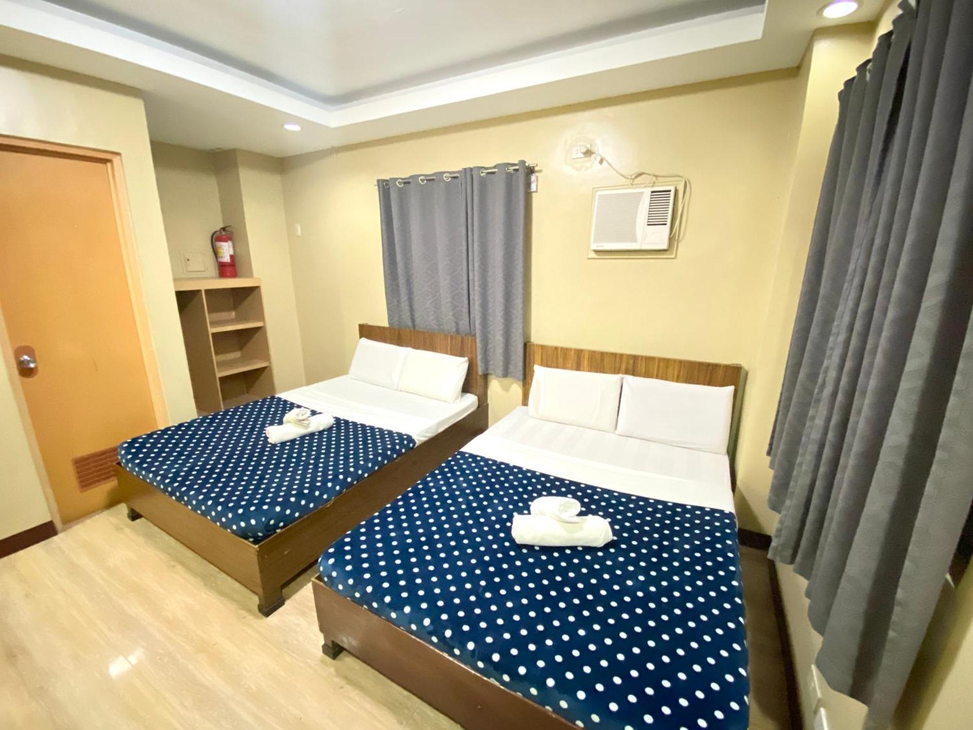 East Square Inn Баколод Экстерьер фото