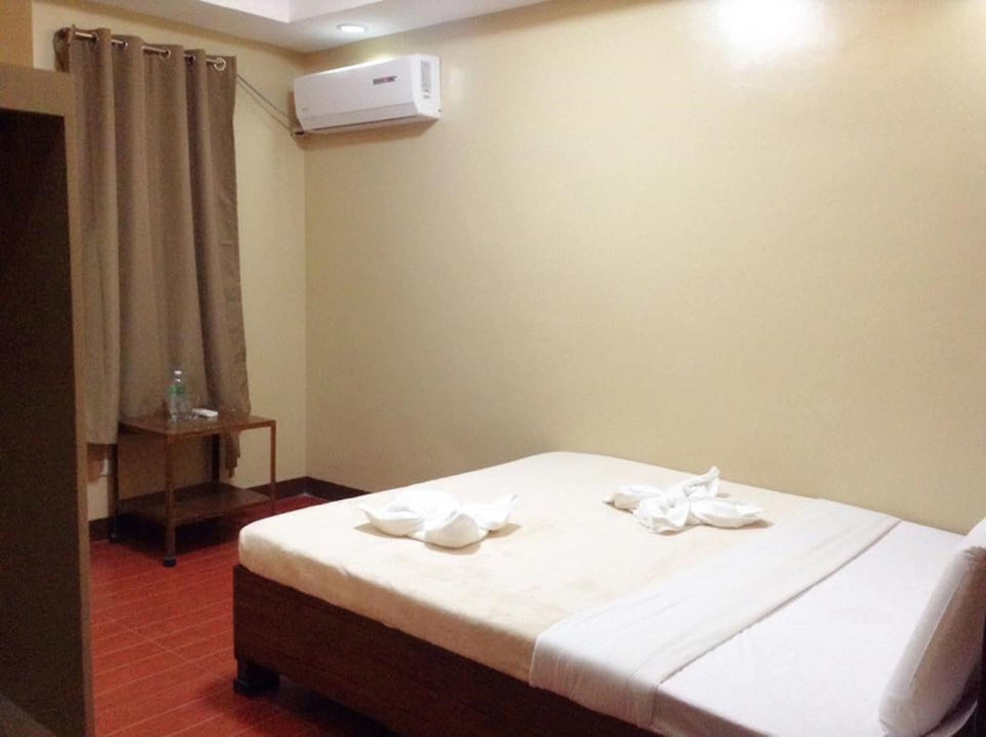 East Square Inn Баколод Экстерьер фото